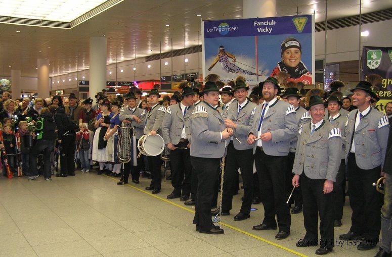 MUC08.JPG